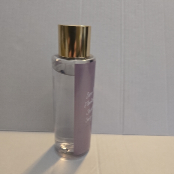 Victoria's Secret Beach Bloom Discontinued Body Mist - Picture 2 of 5